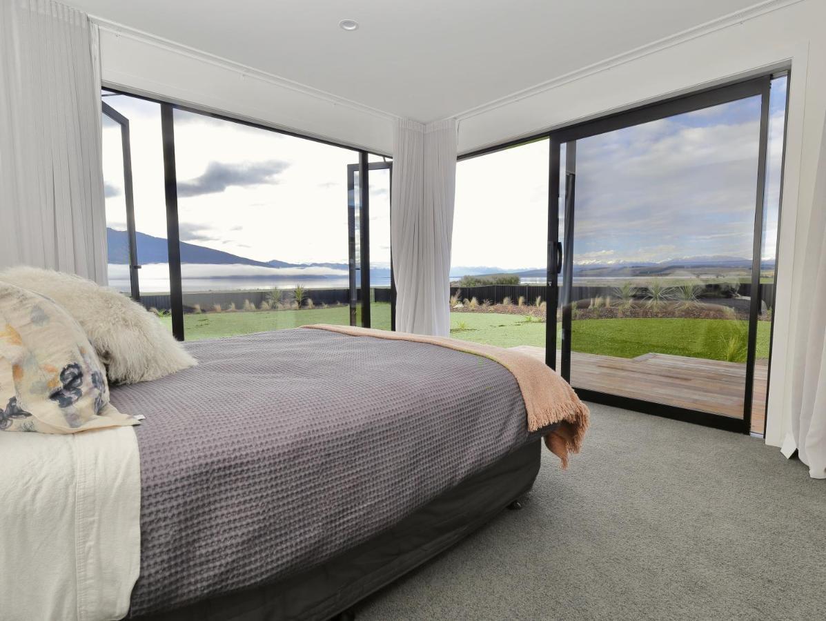 Lake House - Te Anau Holiday Home Exteriér fotografie