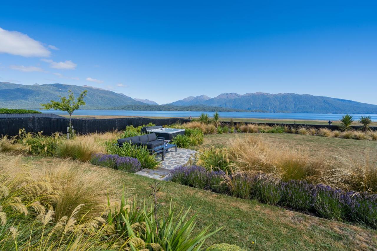 Lake House - Te Anau Holiday Home Exteriér fotografie